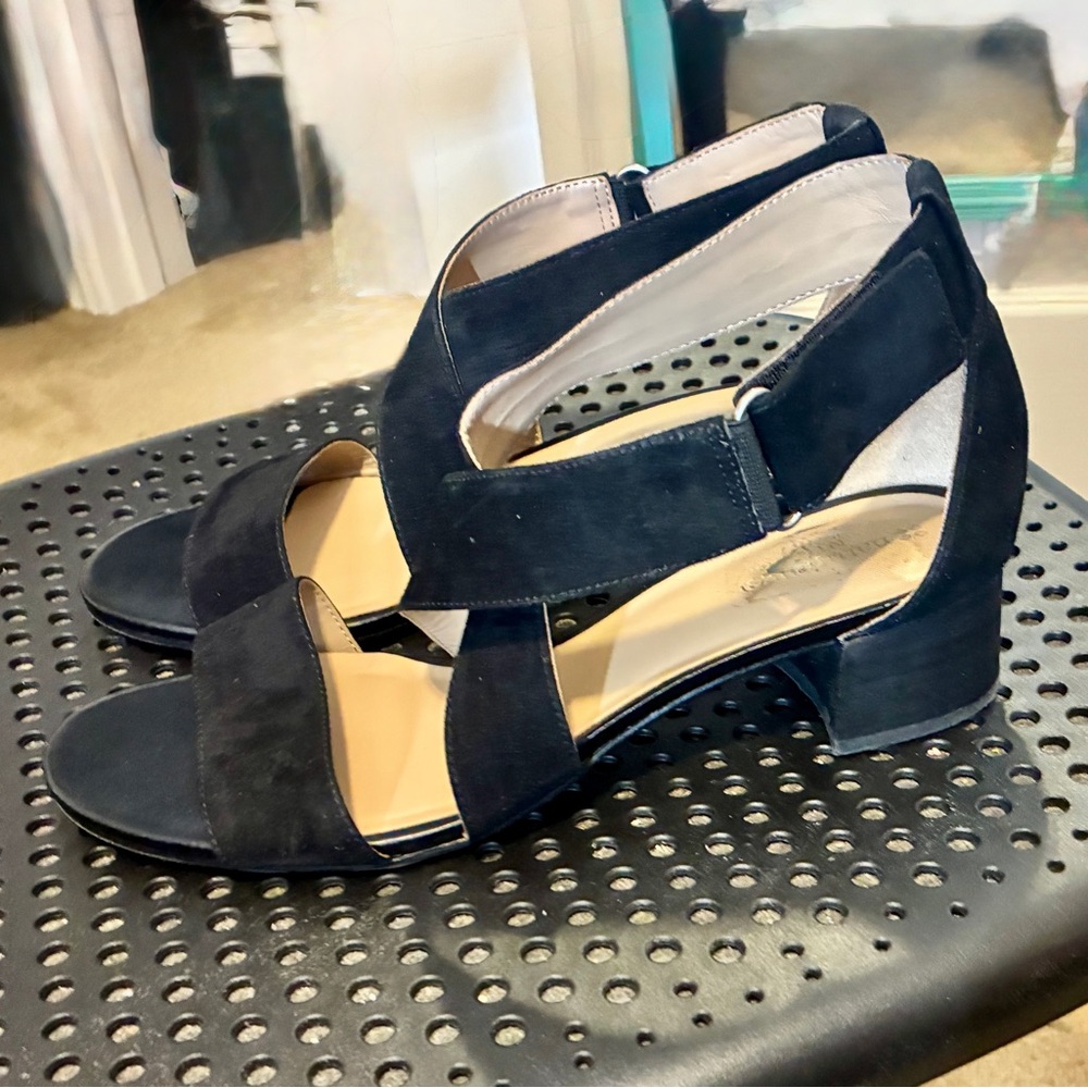 Naturalizer women's black suede strappy sandals